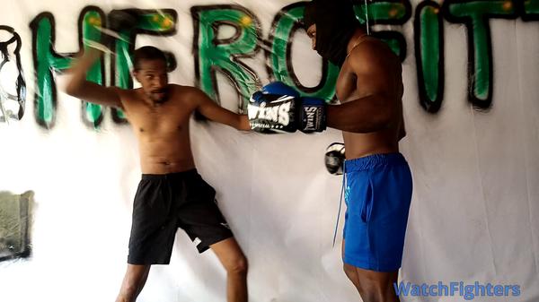2 Vs 1 Bellypunching Boxing