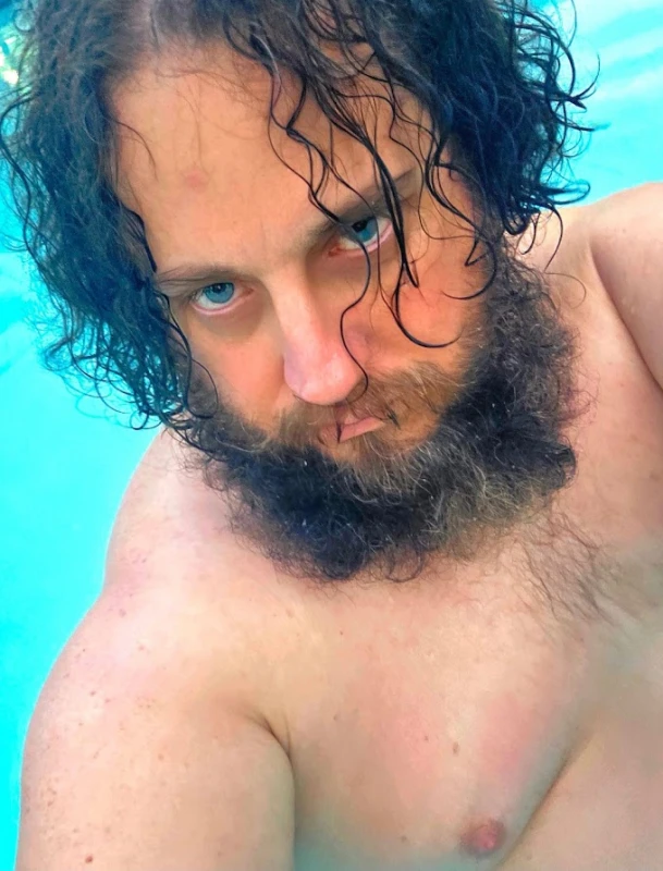Heyyy...let's get wet.