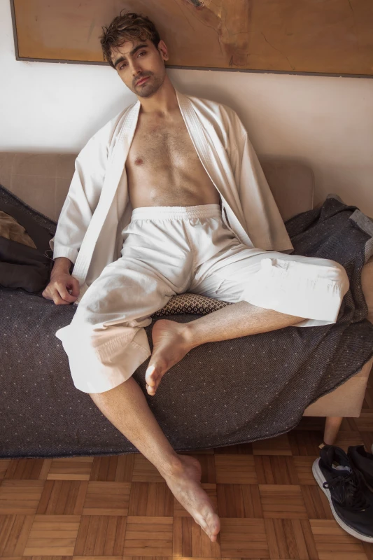 [IMAGE:https://www.watchfighters.com/Content/images/posts/Danielzaan_karateka/fotos_retocada_Billy_1.webp]