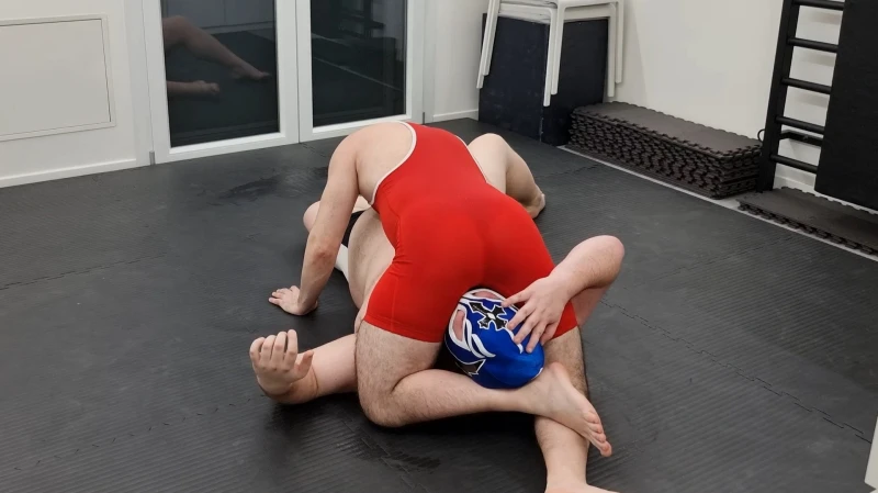 upload:Sicwre88_vs_BeefyBigBoy_When_Thighs_Become_a_Trap_008.webp